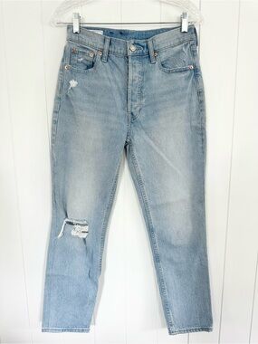 GAP Women’s Light Blue Cheeky Strsight High Rise Distressed Jeans